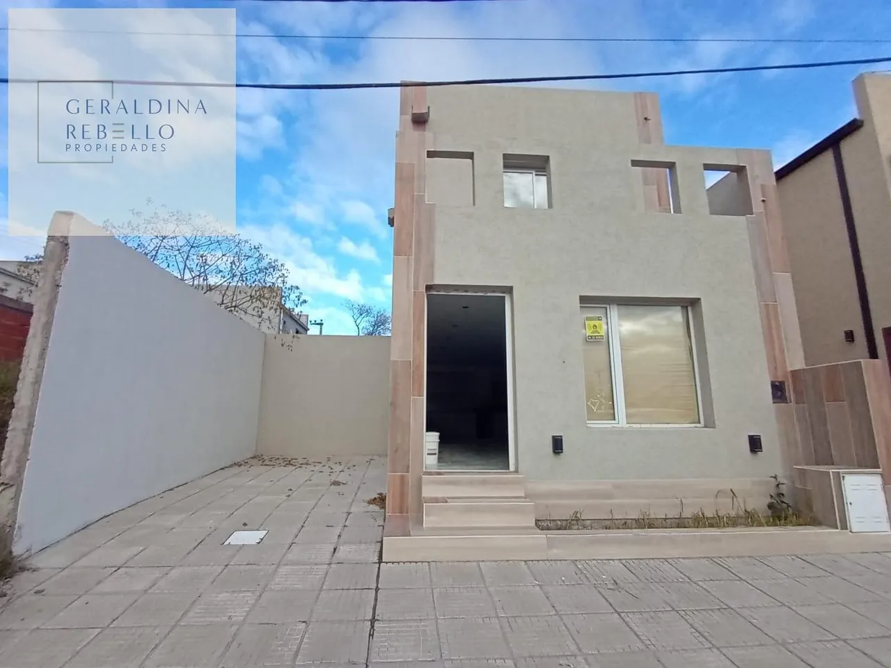 Casa en Pavon esq. Av. Cabildo