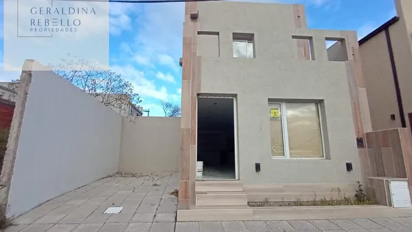Casa en Pavon esq. Av. Cabildo
