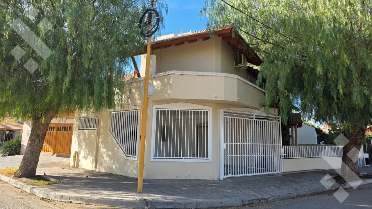 Casa en Residencias Bancarias- casa 26