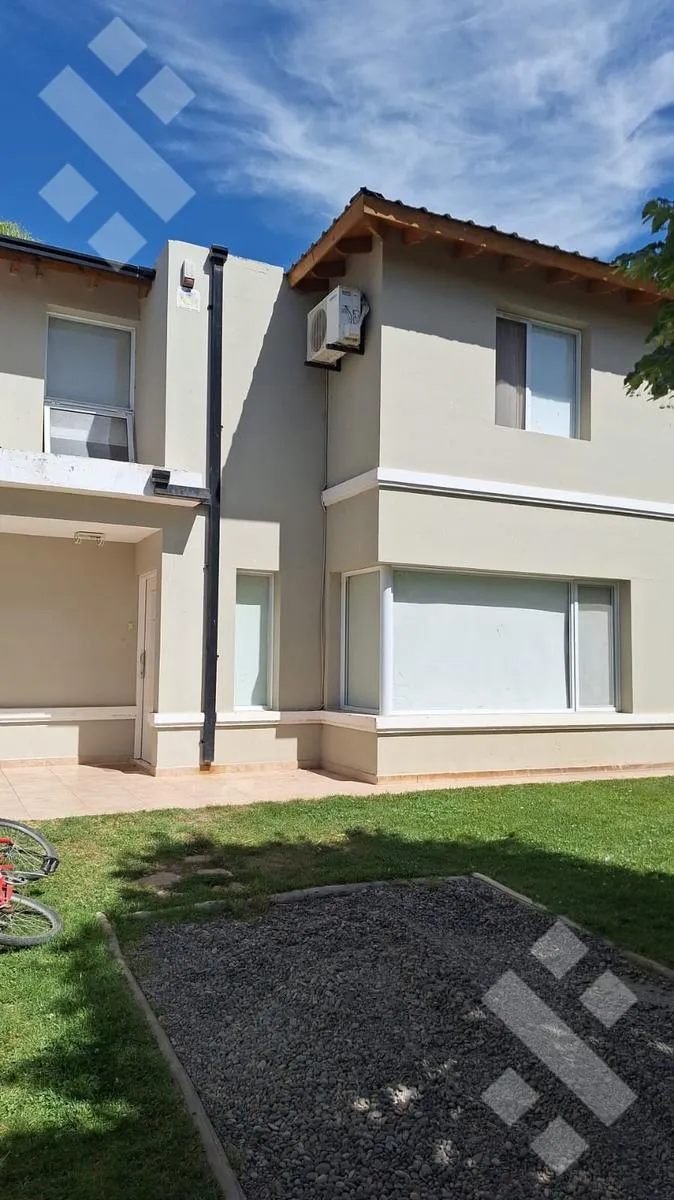 Casa en VENTA Dúplex 3 Dorm. Barrio Cerrado el Maiten- Neuquén.