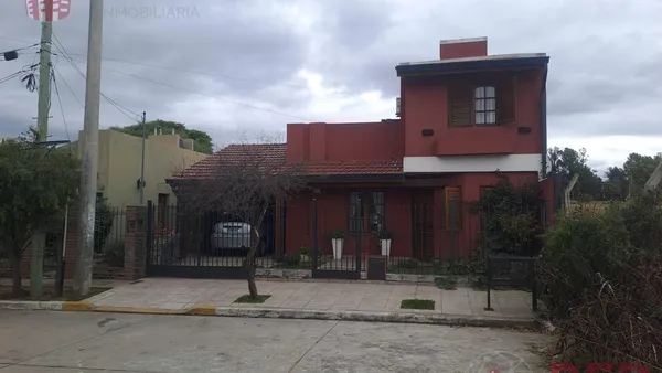 Casa en Los Algarrobos 1993. Alta Gracia