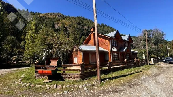 Casa en En Venta | Cabaña de 3 Dormitorios | Amoblada | Lago Puelo | Chubut