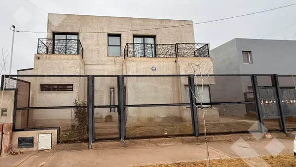 Departamento en VENTA DUPLEX 3 DORMITORIOS - B° LOS LIRIOS, CIPOLLETI