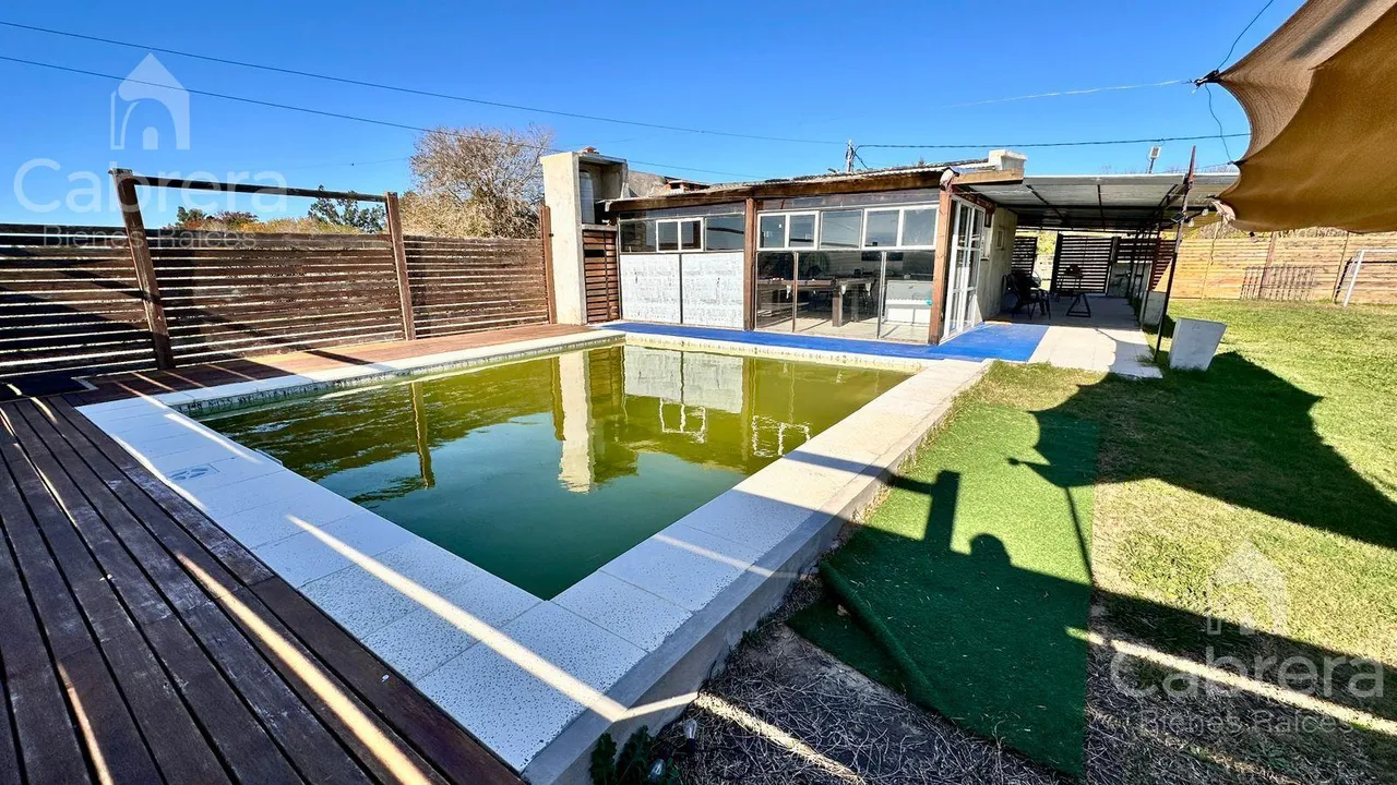 Casa en 30 y 630