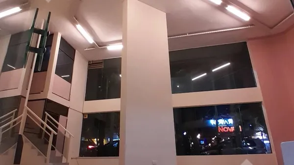 Oficina en Diagonal 9 de Julio esquina Yrigoyen 1