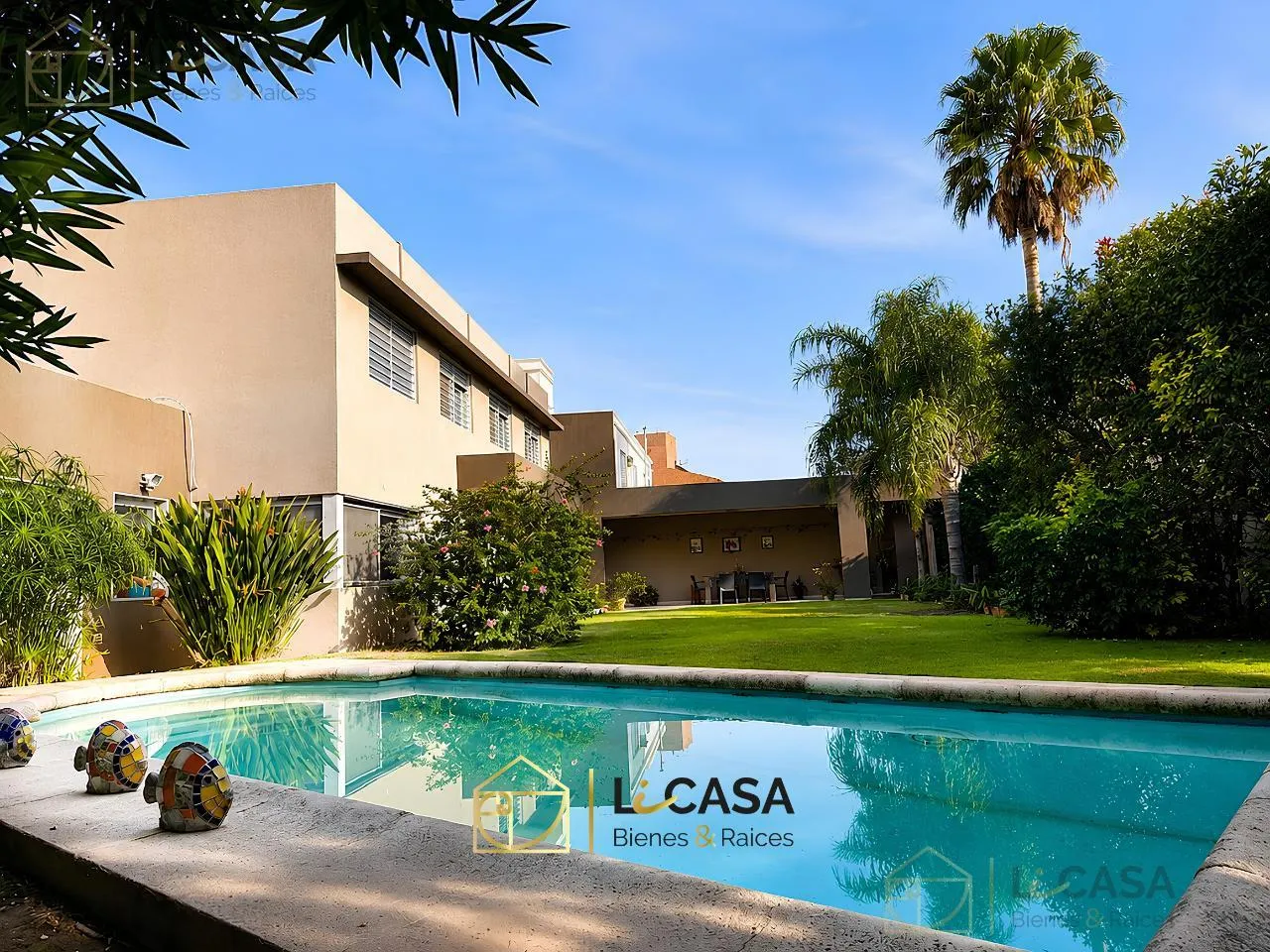 Casa en AZULEQUE 1500 - JARDINES DEL JOCKEY