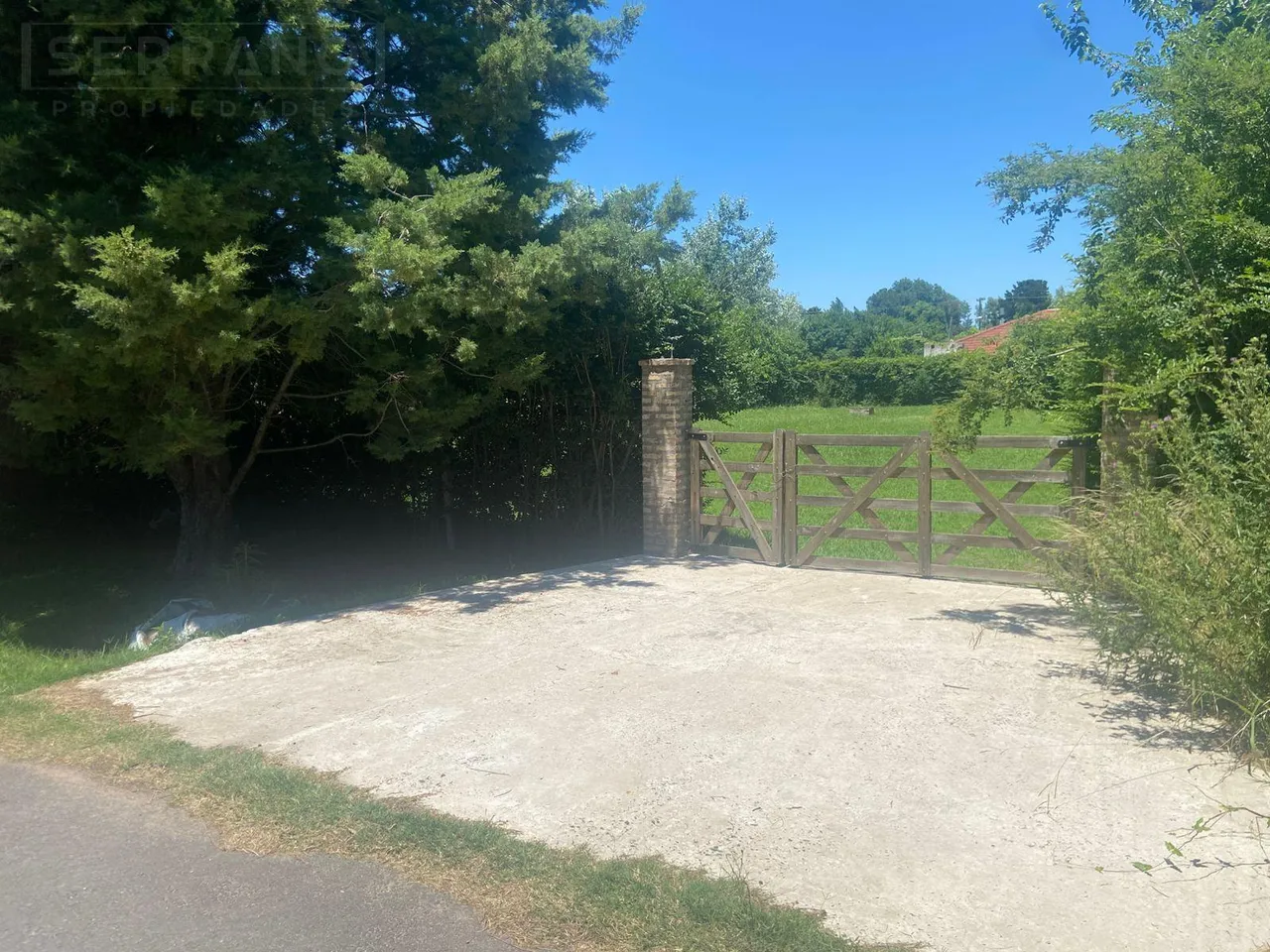 Terreno en Venta Lote Terreno en Barrio Parque Sakura Con Mejoras