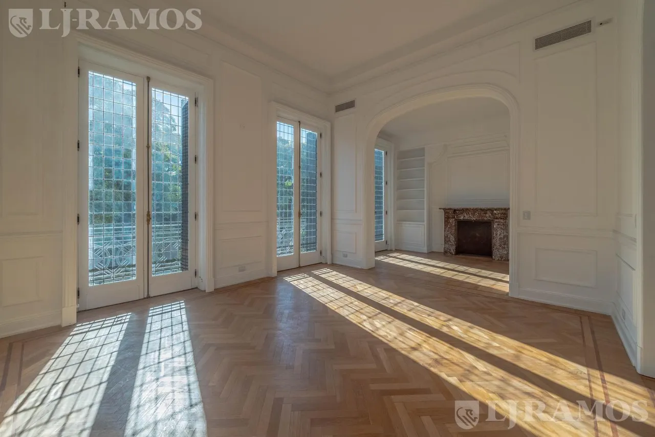 Departamento en Arenales al 1500