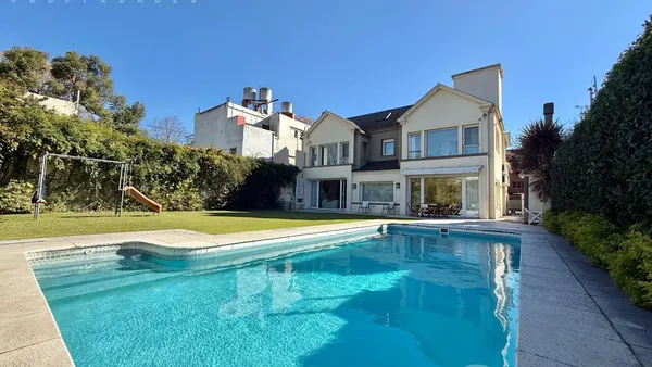 Casa en Santa Rosa al 1200