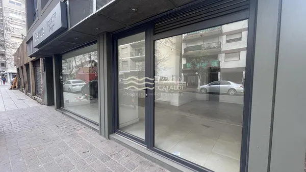 Local Comercial en CORRIENTES al 2400