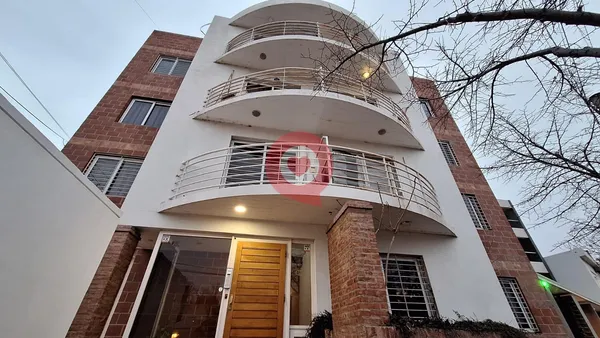 Departamento en Diagonal España al 400
