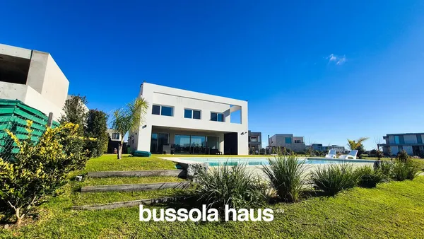 Casa en Costas al 100
