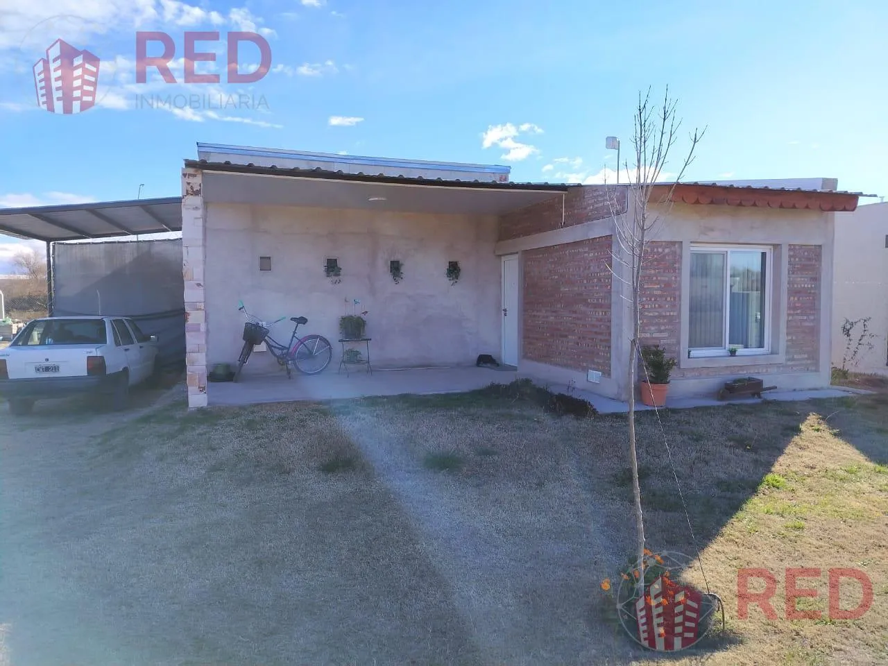 Casa en MARTIN QUINQUELA al 2800