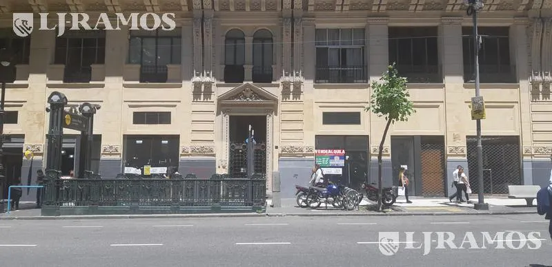 Local Comercial en DE MAYO N°1440