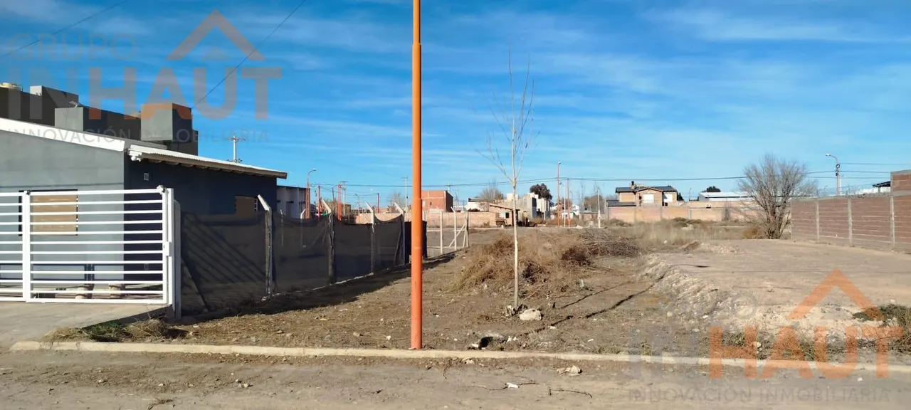 Terreno en Terreno " en Barrio Colonia II" . Calle General Fernández Oro 1000