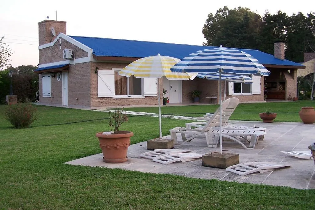 Casa en SDA. Venta casa 2 dormitorios, lote 2900m2 en Parque Sakura, Exaltación de la Cruz