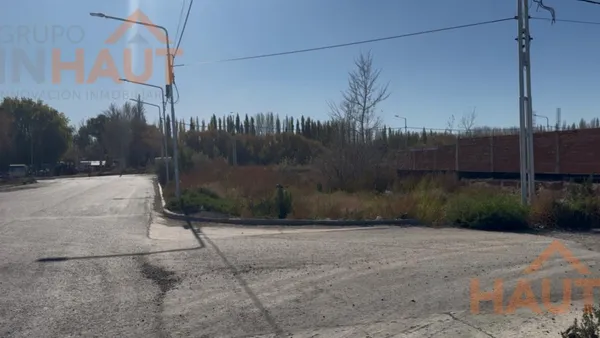 Terreno en Vendo Lote en Los Alamos calle Solalique Neuquen Capital