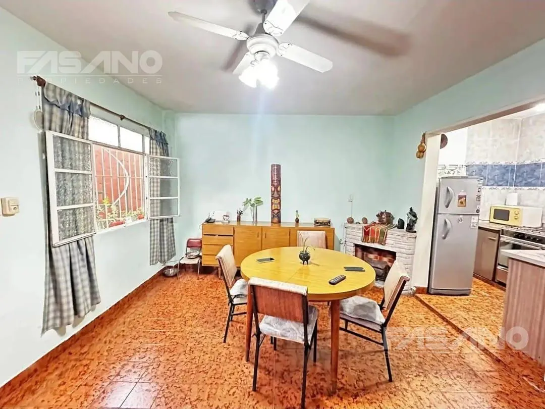 Departamento en Agustín Alvarez al 2400