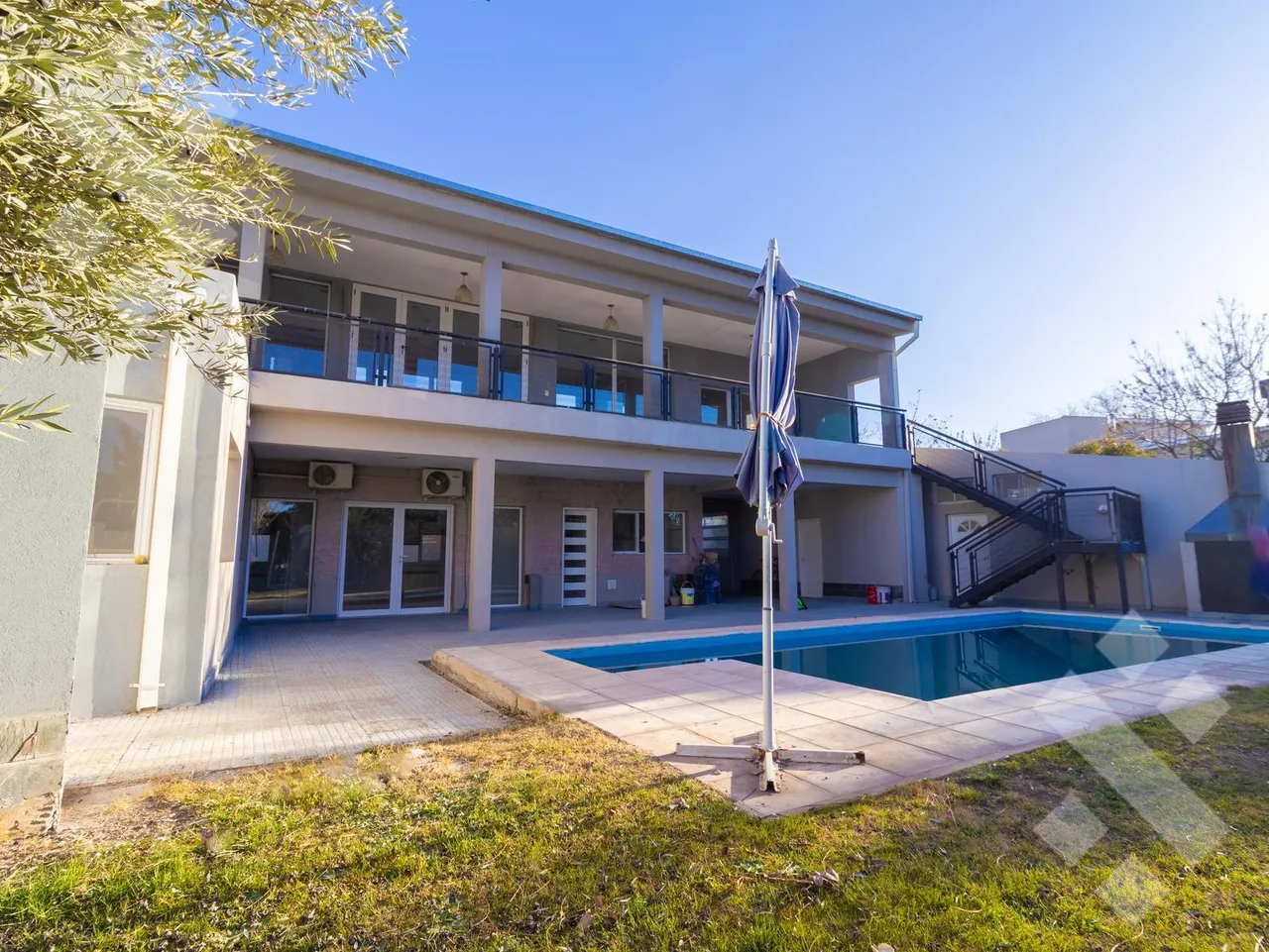Casa en Venta Casa 3 Dormi con pileta - Bº Comahue Golf Club - Neuquén Capital