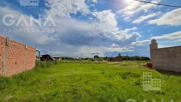 Terreno en buen orden y paraguay