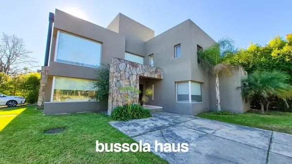 Casa en Barrancas San Jose al 200