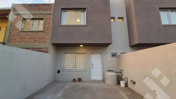 Departamento en En Alquiler | PH de 3 Dormitorios | Plottier