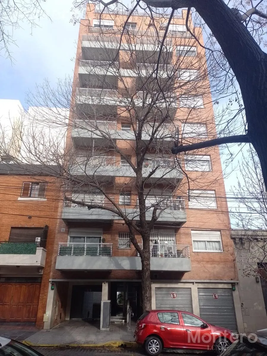Departamento en Espinosa al 1100