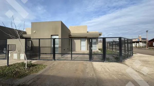 Casa en Juan Santarelli al 200