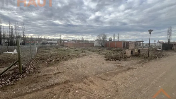 Terreno en Los Sauces al 500