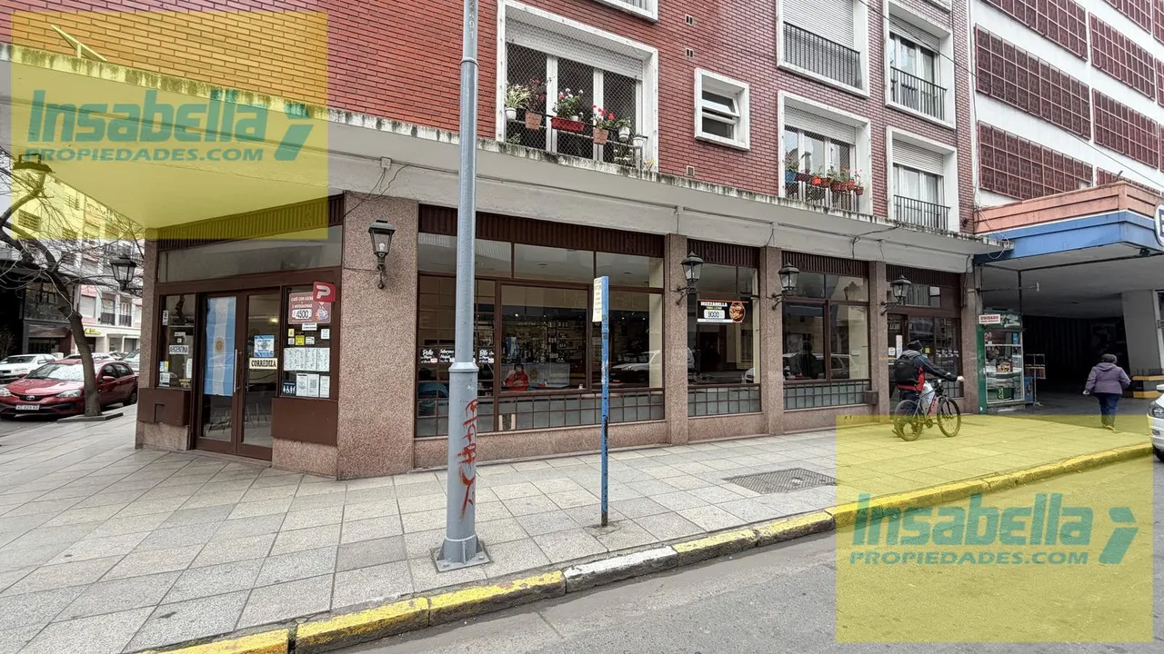 Local Comercial en Bolivar esq, Stgo del Estero