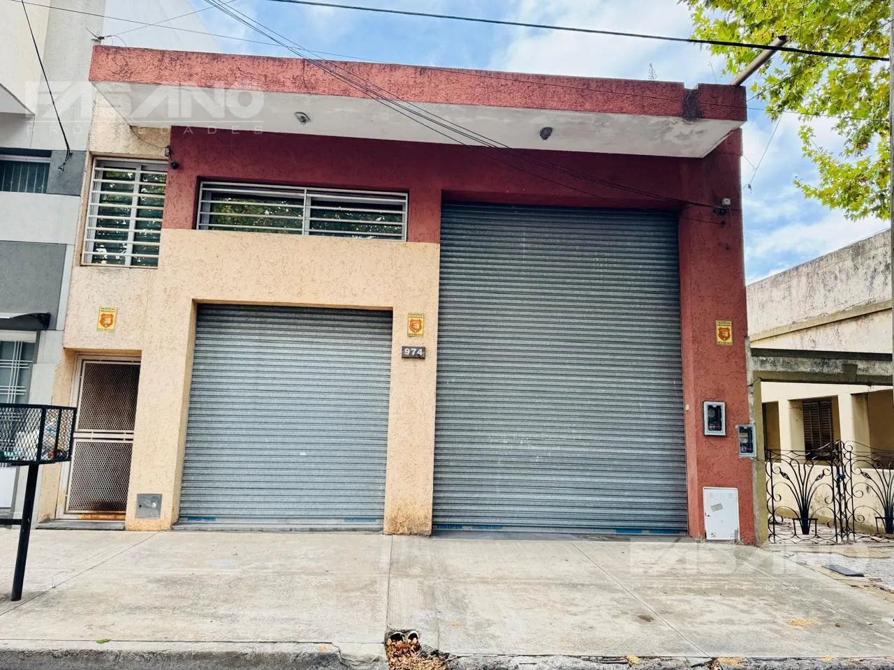 Local Comercial en Pozos al 900