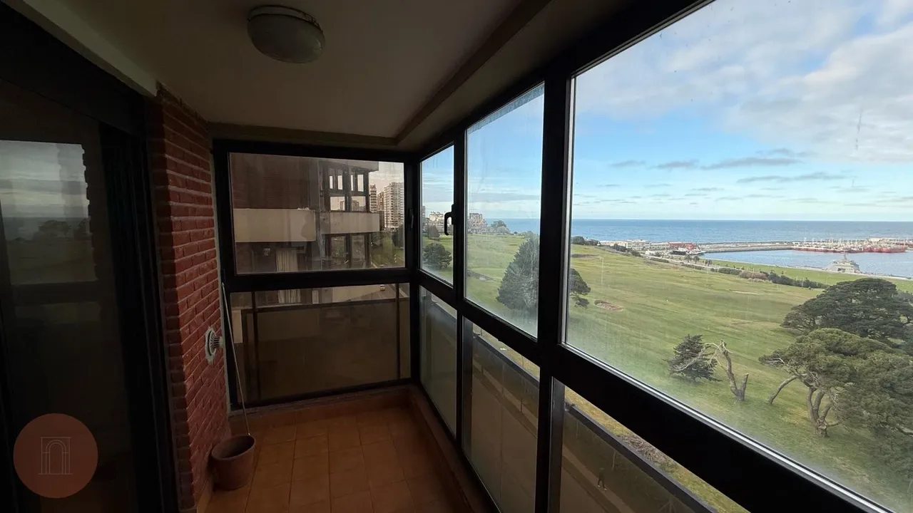 Departamento en Leandro N. Alem al 4300