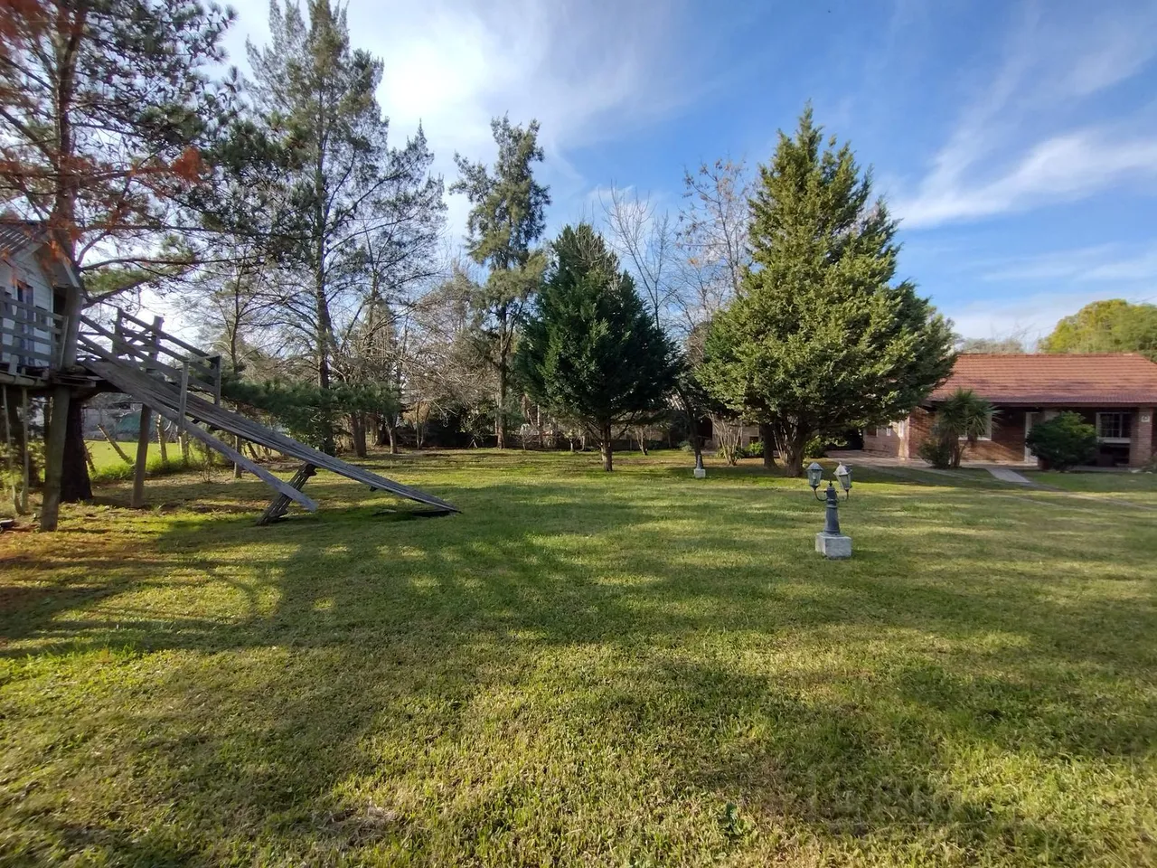Casa en AUR. Venta Casa, 3 ambientes, con Pileta, Lote 1.460 m2. Parque Sakura, calle J. Ingenieros al 800, pta Crédito