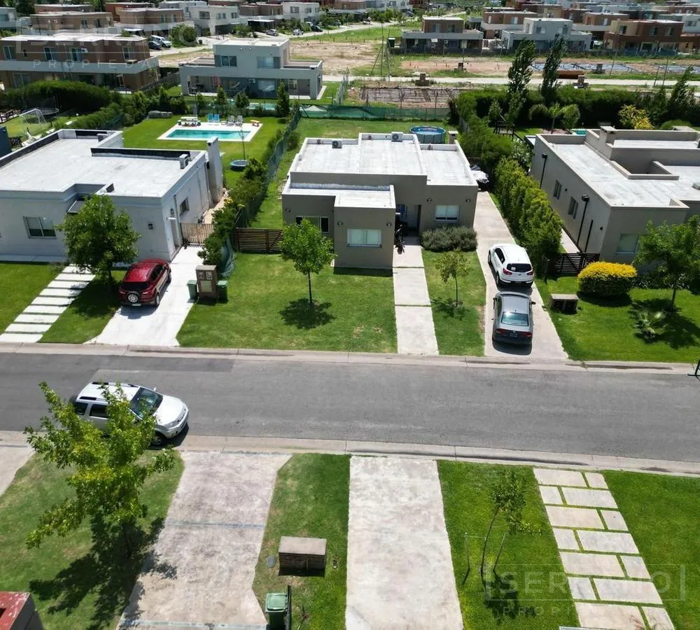 Casa en FAS.Casa 3 dormitorios mas dependencia. Venta con renta. San Gabriel, Villanueva