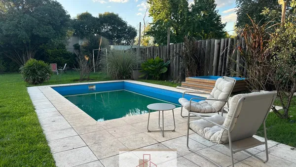 Casa en Aristobulo del Valle al 2700