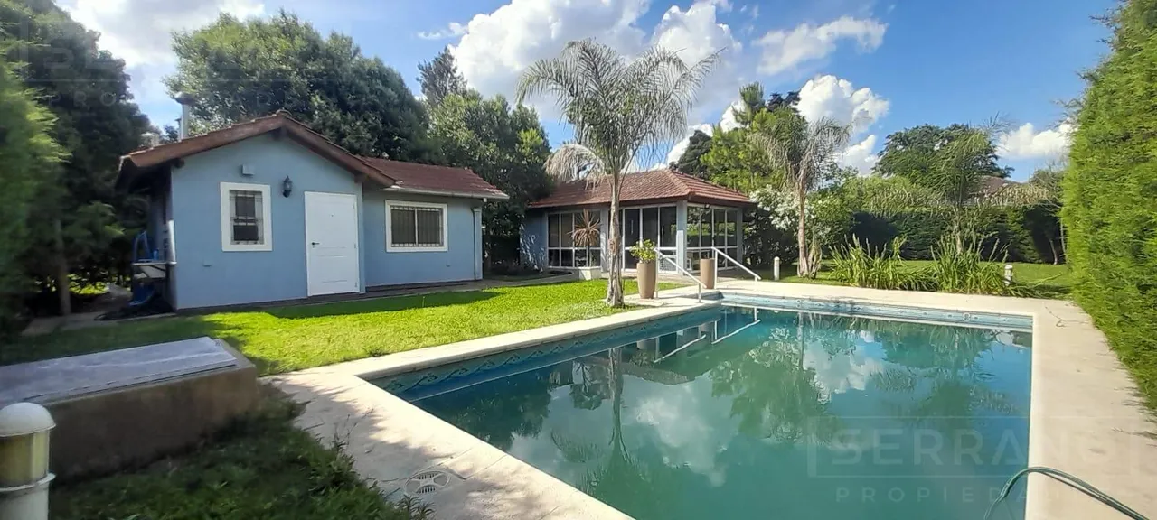 Casa en SDA. Venta casa, quincho y pileta, Parque Sakura, Machado al 600, Exaltación de la Cruz
