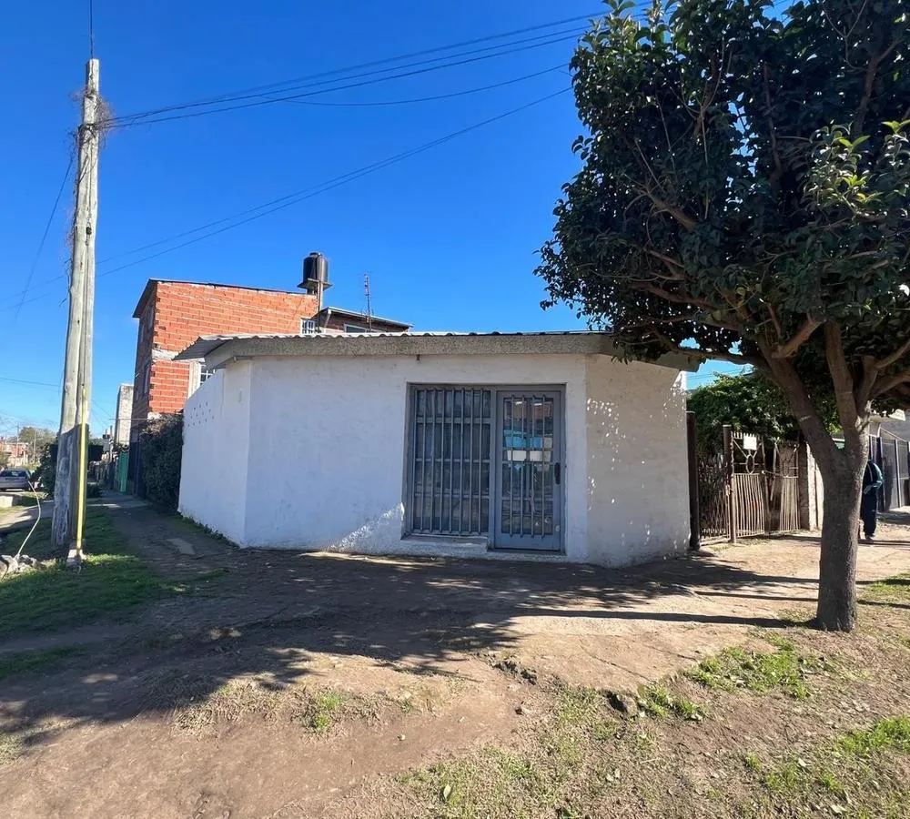 Casa en San Emilio 2200