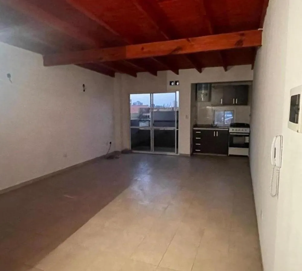 Departamento en Coronel Ramón Lorenzo Falcón 3344