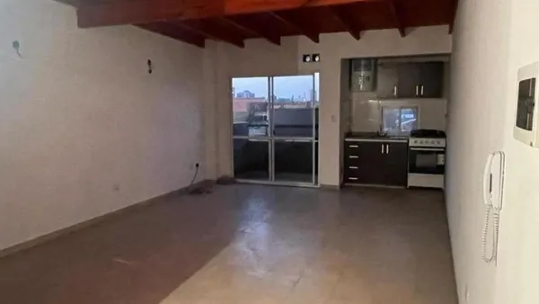 Departamento en Coronel Ramón Lorenzo Falcón 3344