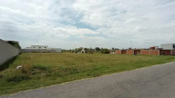 Terreno en Leopoldo Lugones