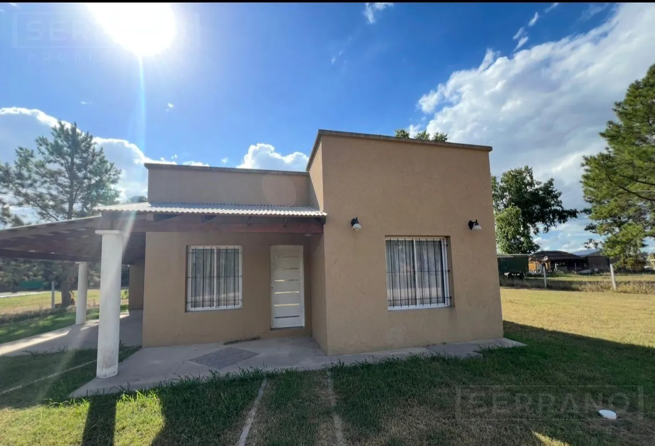 Casa en MTG. Venta de Casa de 3 ambientes en Parque Sakura 3, Exaltacion de la Cruz