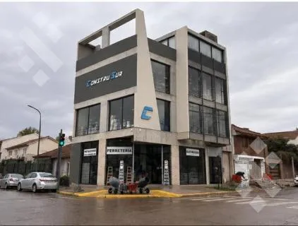 Edificio en ALQUILER DE LOCAL COMERCIAL ROCA Y COLON CENTRO OESTE.- NQN -
