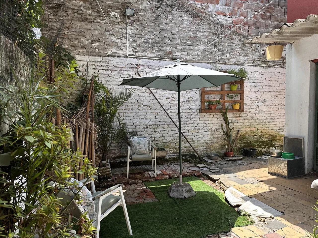 Casa en JBI. Ph en venta de 4 ambientes con patio ideal para refaccionar en San Fernando a pocos metros de la estación de tren