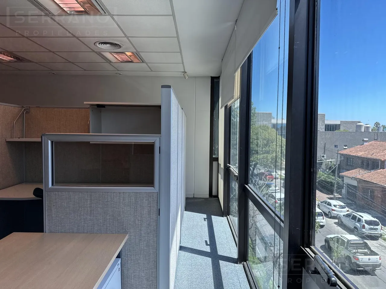 Oficina en JBI. Oficina en alquiler de 220m2 con 4 cocheras en Avenida fondo de la legua al 900, Martínez