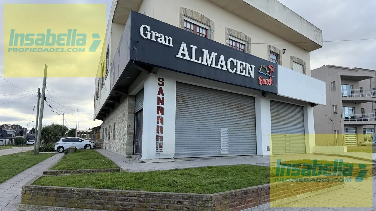 Local Comercial en Felix U. Camet al 3300