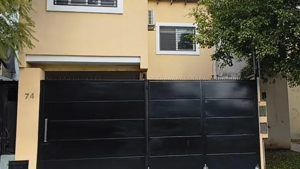 Casa en 5 y 169
