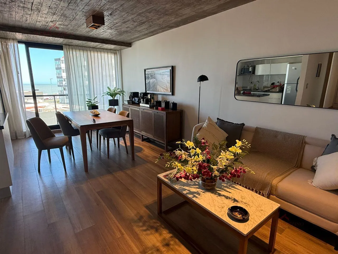 Departamento en Av. Félix U. Camet al 900