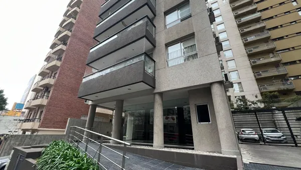 Departamento en Alberdi al 500