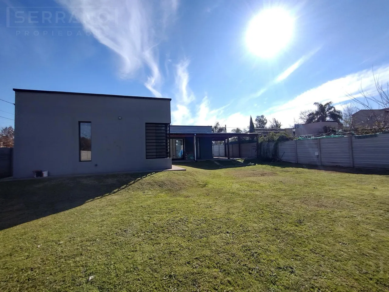 Casa en AUR. Venta. Casa 4 Ambientes. Lote 886 M2. Gas Natural. Barrio Parque Sakura, Exaltacion de la Cruz