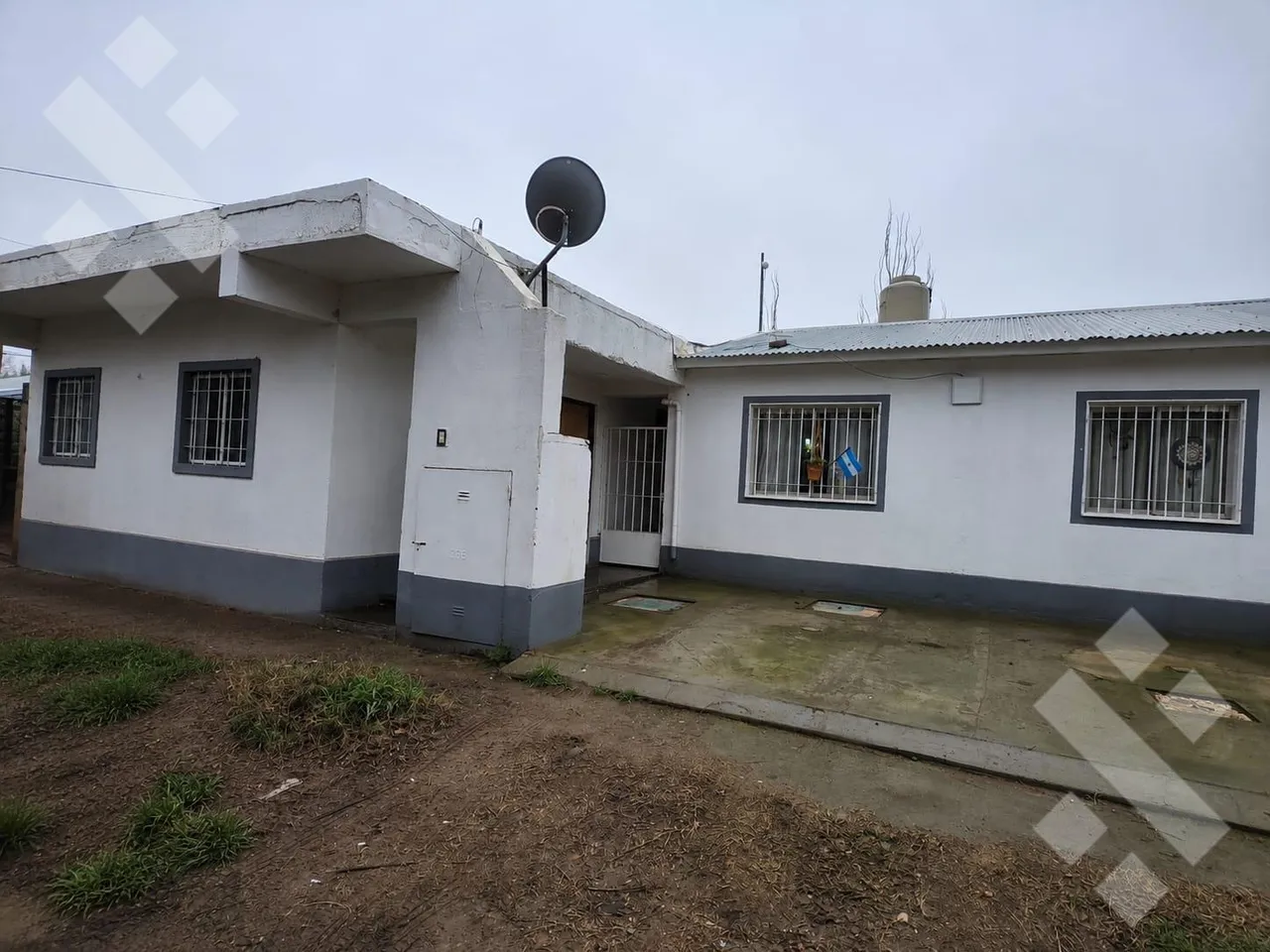 Casa en En Venta | Casa de 2 Dormitorios + Depto de 2 Dormitorios | Barrio 160 Viviendas | Plottier